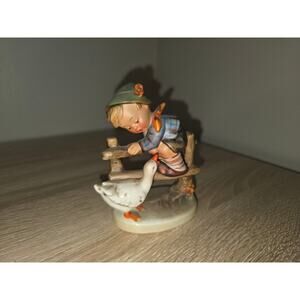 Vintage Hummel Figurine "Barnyard Hero" TMK 2 #195 2/0 4" Goebel Figure Germany